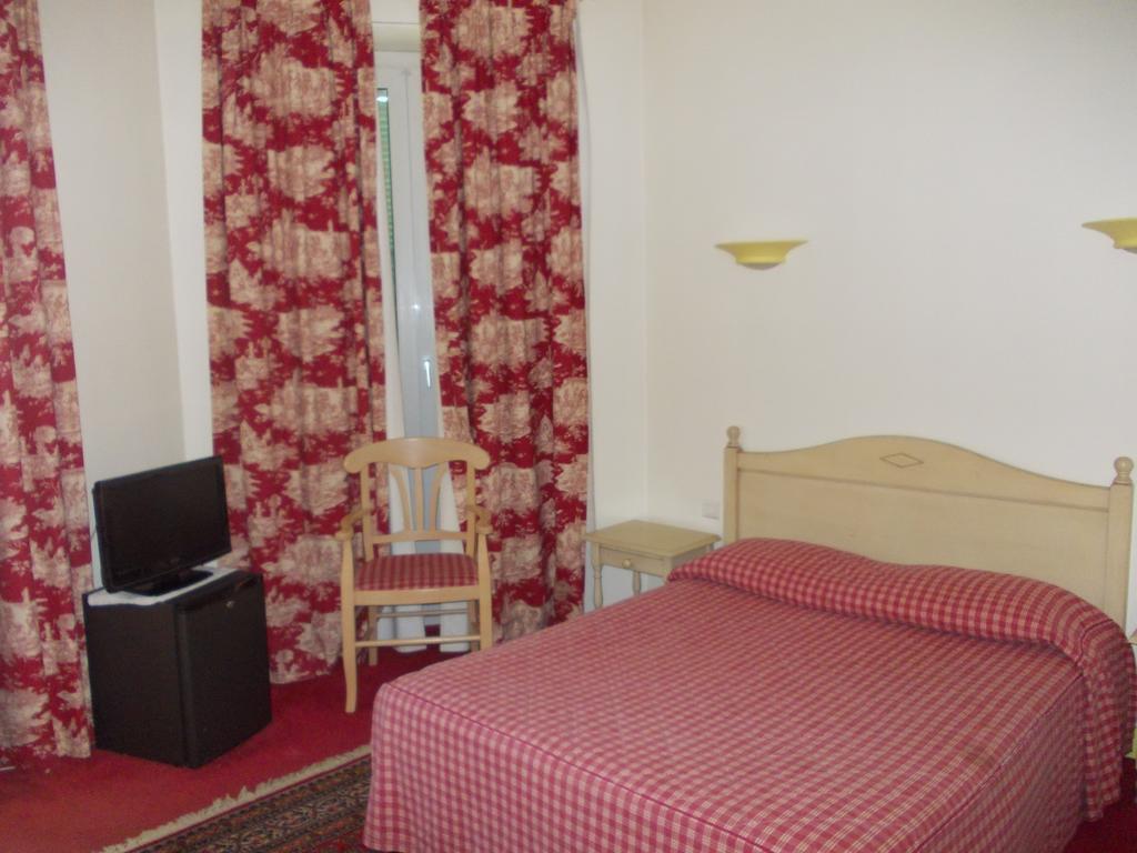 Hotel Marcellin Beaulieu-sur-Mer Bilik gambar